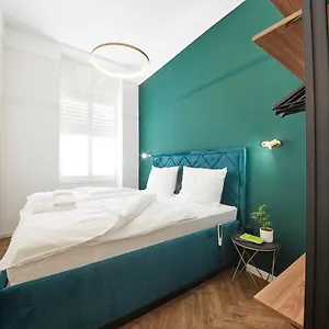 Nove Boutique Viena