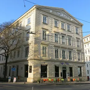 Aeki Viena