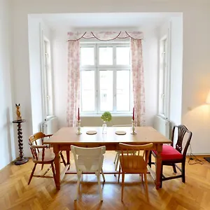 Apartment Classy Apartment, 10 Min To The Centre, Wien