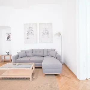 Apartment Heymi Stadtpark, Wien