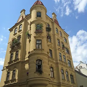 7th Heaven Center Viena
